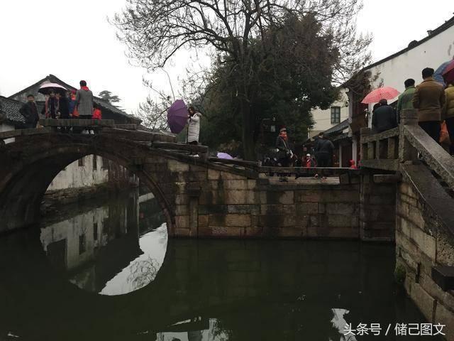 很多年轻人生活压力大都有失眠的问题,怎样做能够赶走失眠?-探索与分享的社区平台
